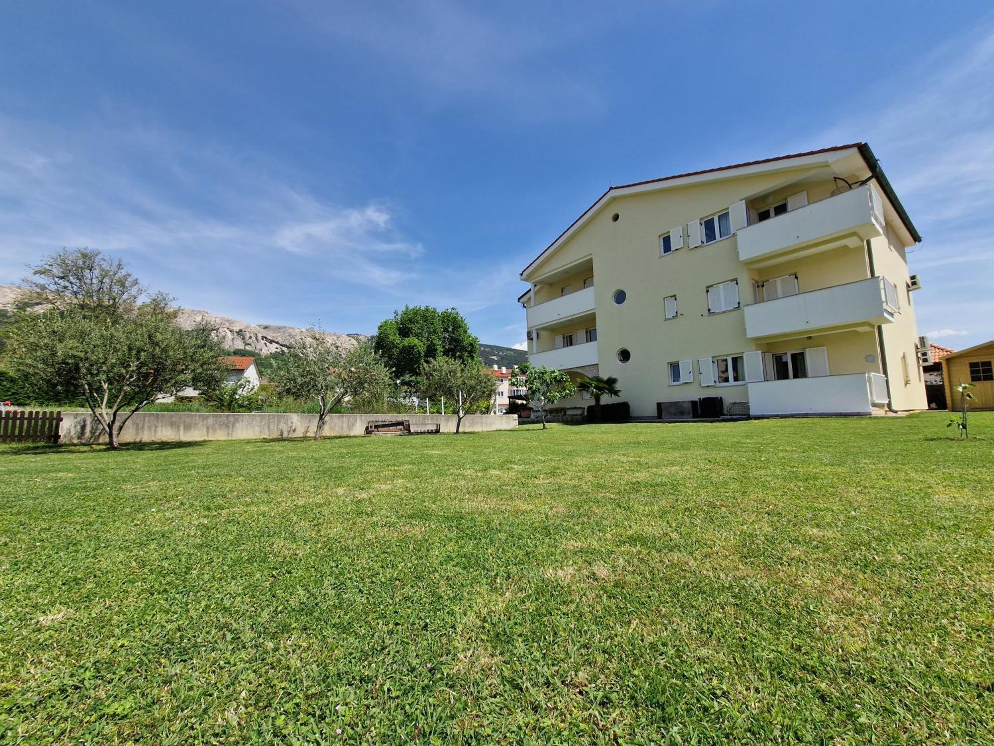 Apartments Josipa Baška Екстериор снимка