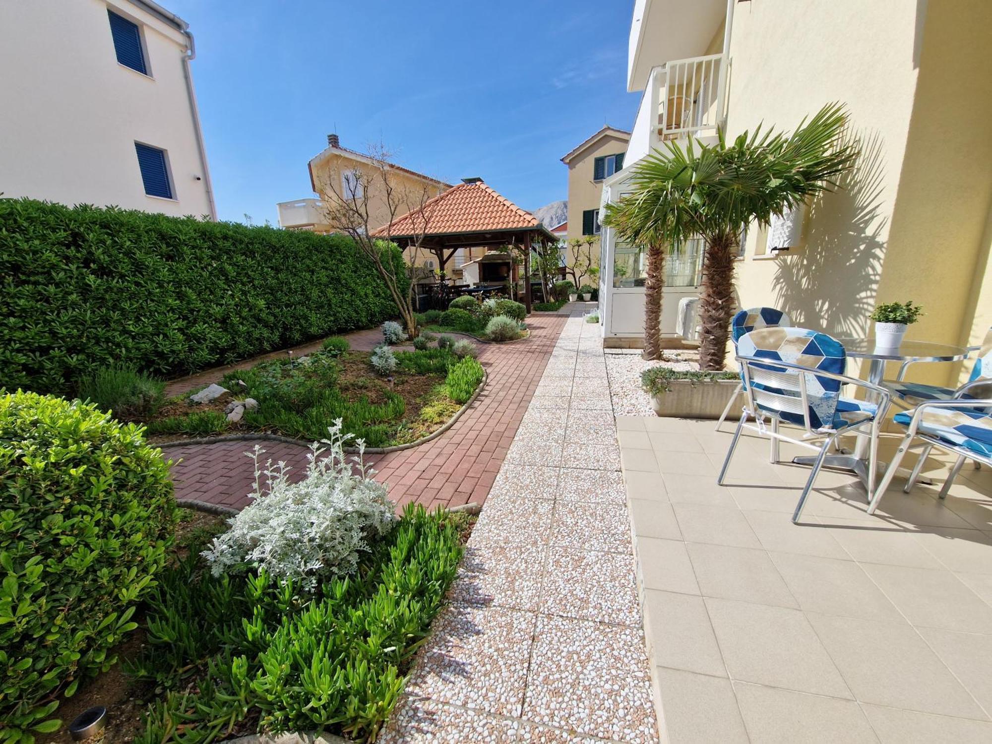 Apartments Josipa Baška Екстериор снимка